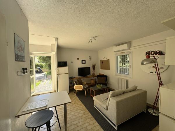 Appartement à vendre 3 pièces COMME UNE PETITE MAISON A AIGULONGUE