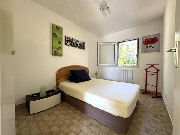 Appartement à vendre 3 pièces COMME UNE PETITE MAISON A AIGULONGUE
