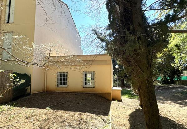 Appartement à vendre 3 pièces COMME UNE PETITE MAISON A AIGULONGUE