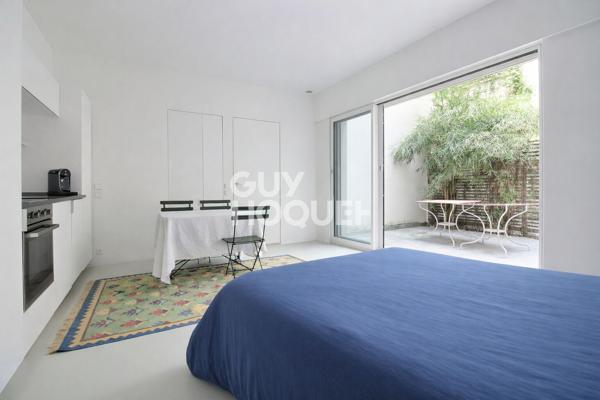 Très beau studio avec terrasse - Village des Abbesses