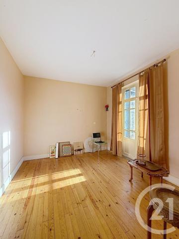 Maison à vendre  6 pièces - 112,64 m2 CEYRAT - 63