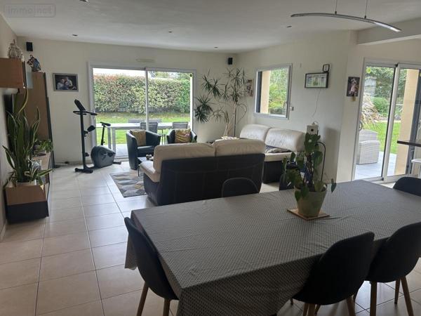 Maison à vendre à Ploumagoar dans les Côtes-d'Armor (22970), ref : 22064-1306