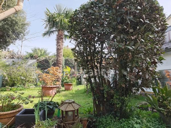 Maison de ville avec jardin