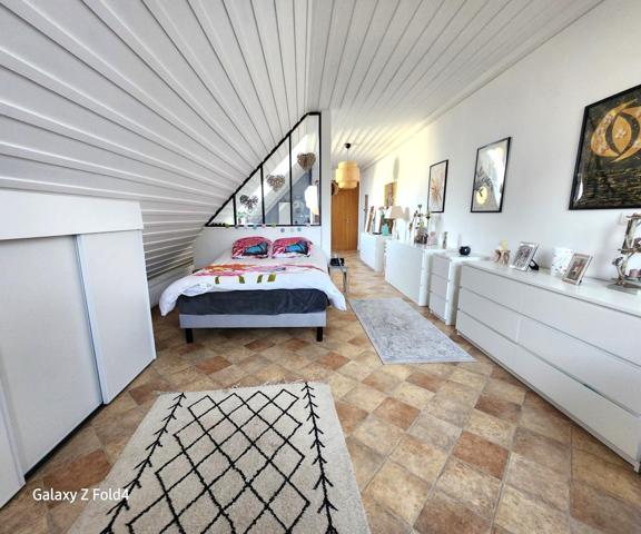 Bel appartement de 160 m² avec double garage, vue dégager