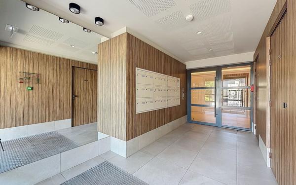 Appartement à vendre    3 pièces • 63,52 m2 Montigny-le-Bretonneux