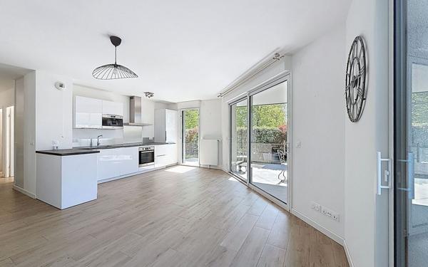 Appartement à vendre    3 pièces • 63,52 m2 Montigny-le-Bretonneux