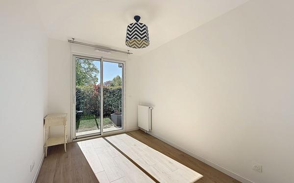 Appartement à vendre    3 pièces • 63,52 m2 Montigny-le-Bretonneux