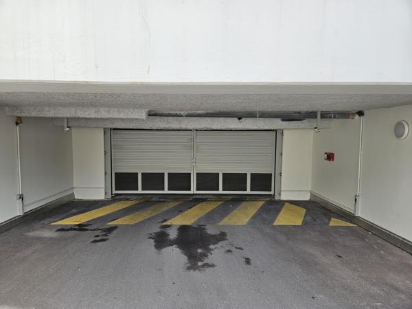 Garage de  12.2 m² – Résidence récente – Antibes