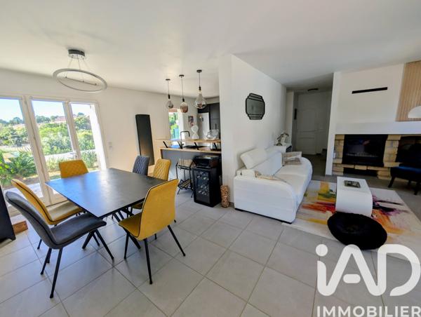 Maison à vendre 4 pièces 107 m² Roquebrune-sur-Argens