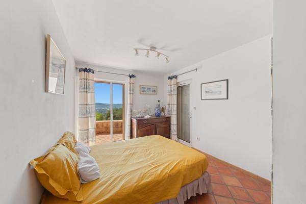 Vente Maison de luxe La Farlède 7 Pièces 220 m²
