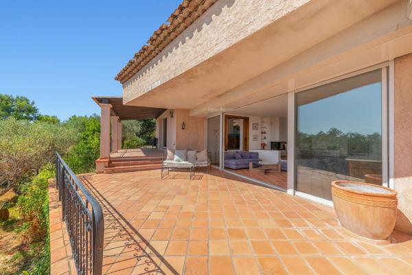 Vente Maison de luxe La Farlède 7 Pièces 220 m²