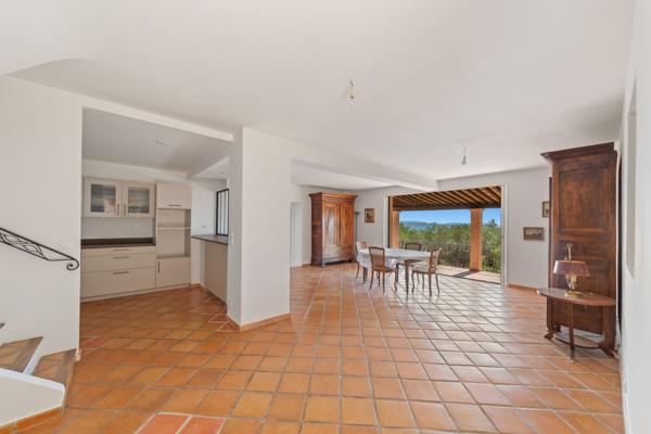 Vente Maison de luxe La Farlède 7 Pièces 220 m²