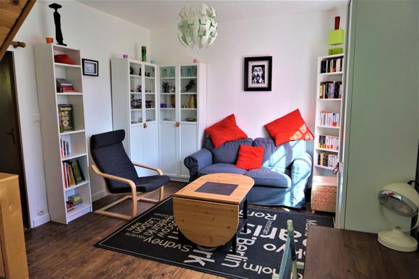 Jolie maison mitoyenne de ville