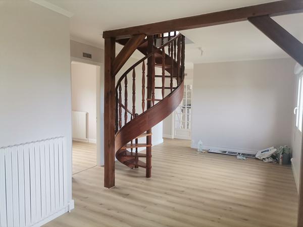 Maison T4 BAYEL Ref 570A