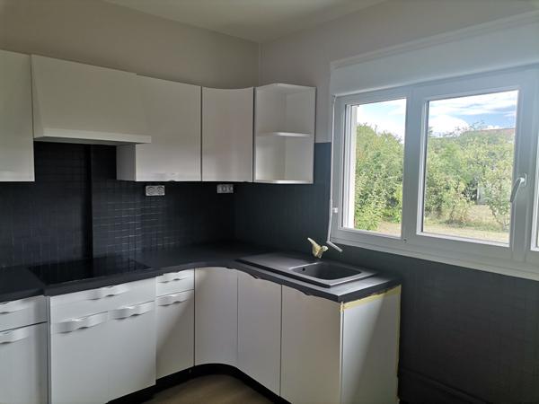 Maison T4 BAYEL Ref 570A