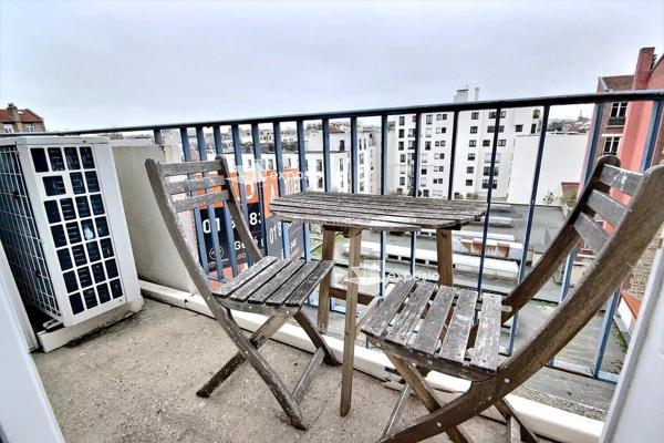 Location                                                      Appartement
                        
                     2 pièces                      56 m2                     à Asnières-sur-Seine