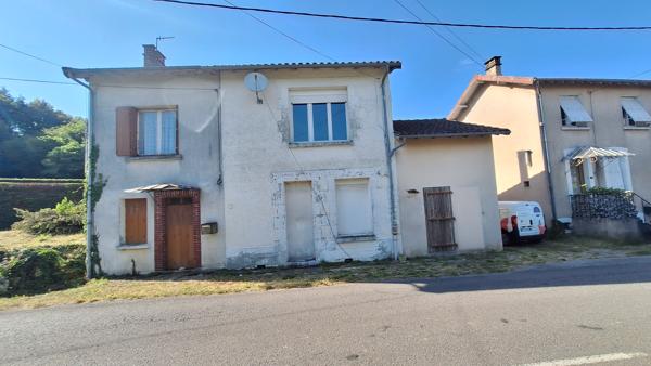 Maison
         4 pièces
        - 115 m² 49 900 € *