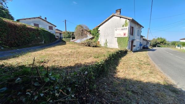 Maison
         4 pièces
        - 115 m² 49 900 € *