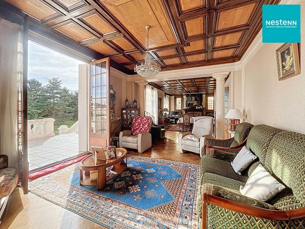 Maison de Maître Bonson 9 pièces 257 m² - 7 chambres et grand parc de 3122 m²