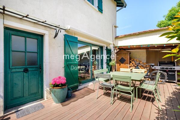 Maison à Tassin-la-Demi-Lune, 69160 - 5 pièces 121m²