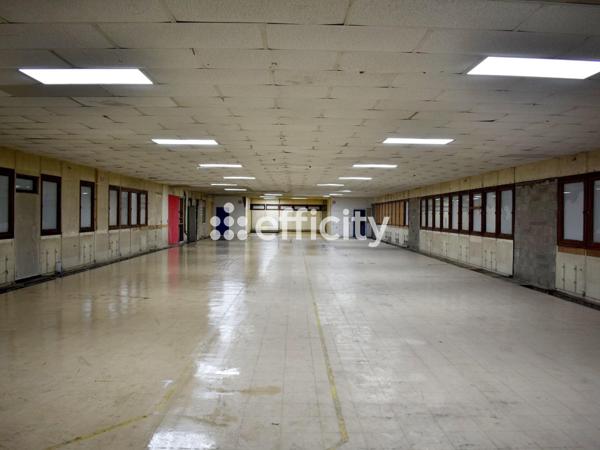 Local Commercial - 920 m²