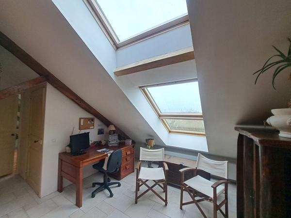 A VENDRE - MAISON DE CHARME RENOVEE A MANSIGNE