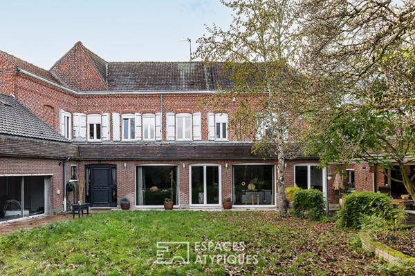 Demeure familiale avec piscine et appartements