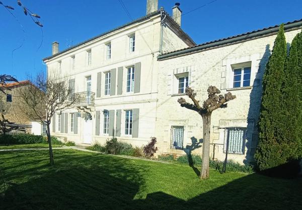 Maison 10 pièces 286 m2
