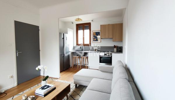 Immeuble 1 appartement + local commerciale.