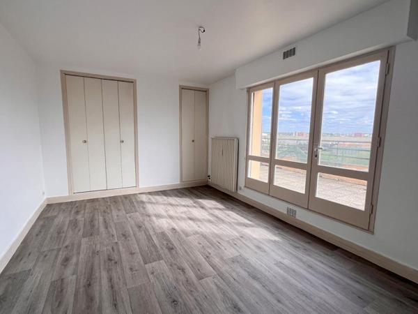 Appartement - Le Mans - BOLLEE - STUDIO avec Terrasse - 29 m²