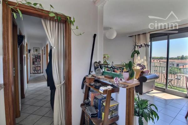 Narbonne - Appartement de type T5 avec garage