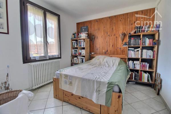 Narbonne - Appartement de type T5 avec garage
