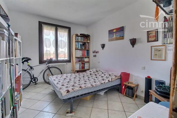 Narbonne - Appartement de type T5 avec garage