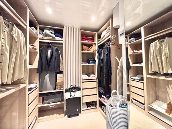 À vendre - Appartement familial 119 m2 4 chambres à Tassin-La-Demi-Lune - HORLOGE