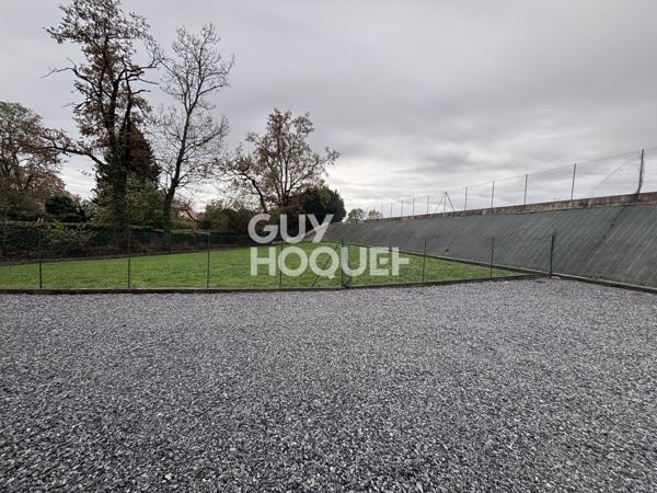 LOCAL / ENTREPÔT NEUF à louer 147 m² avec extérieur