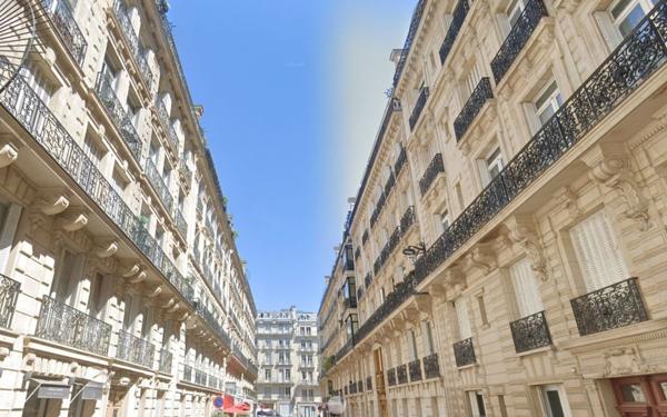 Appartement à vendre    2 pièces • 13,90 m2 Paris 8