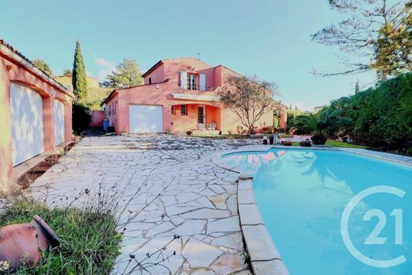 Maison à vendre  5 pièces - 128,27 m2 ST RAPHAEL - 83