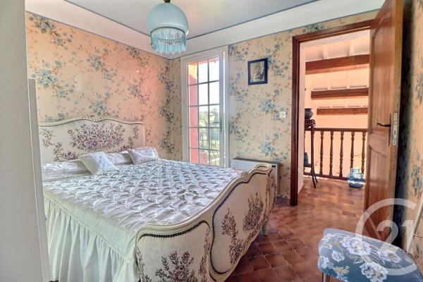 Maison à vendre  5 pièces - 128,27 m2 ST RAPHAEL - 83