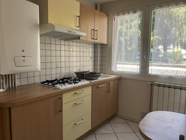 Appartement 2 pièces, 47 m2 habitables, avec cave et balcon Aurillac (15000)