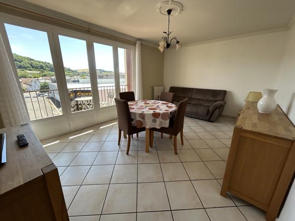Appartement 2 pièces, 47 m2 habitables, avec cave et balcon Aurillac (15000)