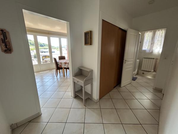 Appartement 2 pièces, 47 m2 habitables, avec cave et balcon Aurillac (15000)