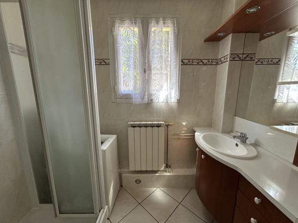Appartement 2 pièces, 47 m2 habitables, avec cave et balcon Aurillac (15000)