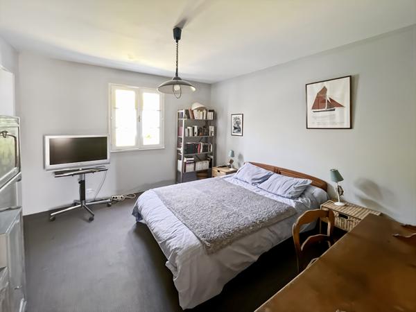 Propriété de caractère avec grange réhabilitée et dépendances sur plus de 3 400 m² à Challans