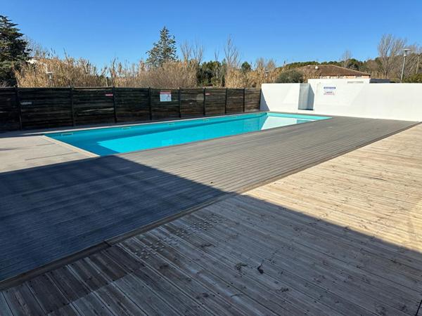 Studio de charme dans une résidence de vacances à Éguilles