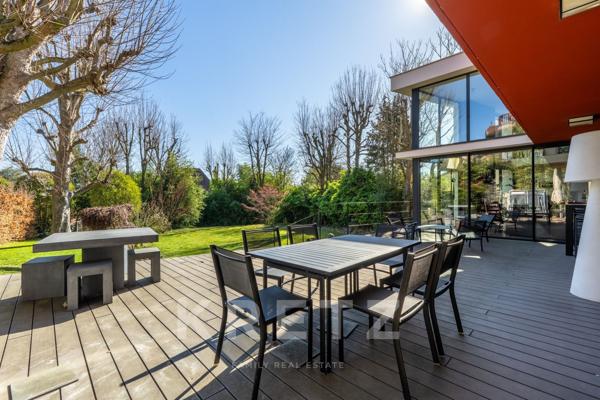 Maison d'architecte de 400m2 - 4 chambres - Vue tour Eiffel