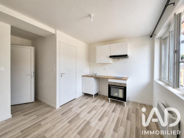 Location studio 14 m² Charleville-Mézières