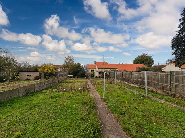 Maison Saint Pierre Montlimart 6 pièce(s) 93.10 m2