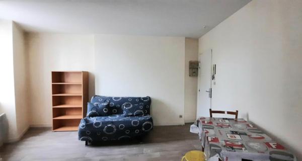 APPARTEMENT meublé LAVAL Centre