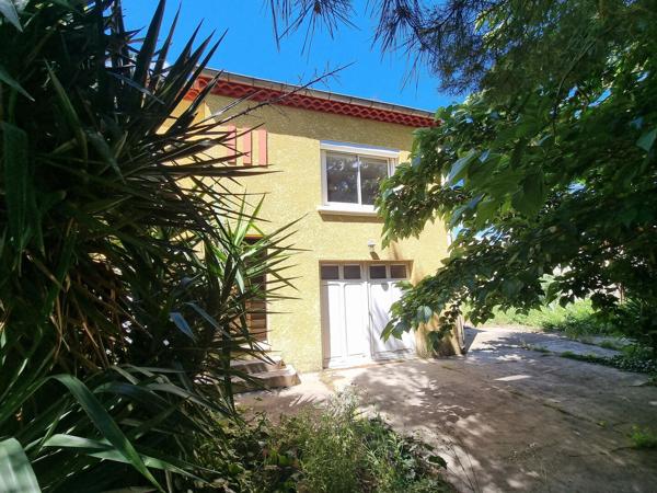 NARBONNE. Maison de 75m² avec garage et terrain.
