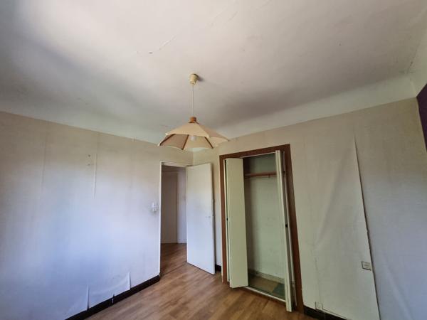 NARBONNE. Maison de 75m² avec garage et terrain.